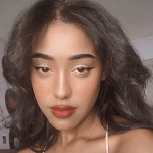 Meet your Posher, Isaolis